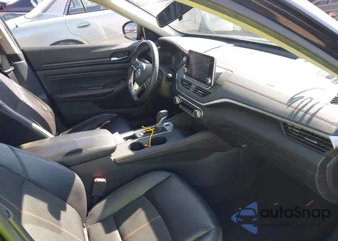 2020 Nissan Altima Sr Fwd z USA, uszkodzony, nr VIN 1N4BL4CV1LC127637